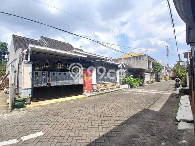 Rumah Modern 3 KT LT 160m2 di Soekarno Hatta Rumah Modern 3 KT LT 160m2 di Soekarno Hatta