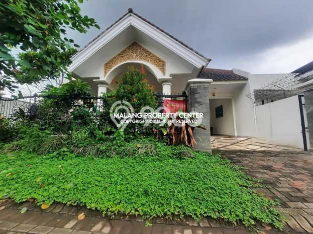 Rumah Elit Modern Siap Huni di Araya Malang Rumah Elit Modern Siap Huni di Araya Malang