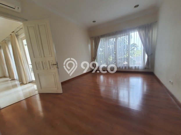 Hunian Nyaman 4 KT Harga Terjangkau di Pondok Indah Jakarta Selatan Hunian Nyaman 4 KT Harga Terjangkau di Pondok Indah Jakarta Selatan