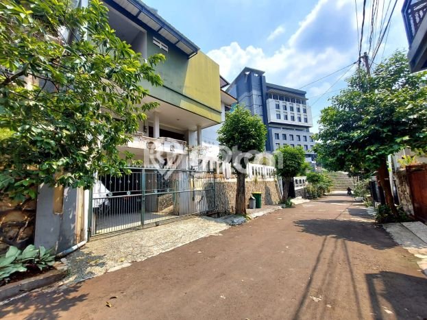 Komersial Dijual di Cimanggis LT 315m2, LB 300m2 Solusi Investasi Cerdas Komersial Dijual di Cimanggis LT 315m2, LB 300m2 Solusi Investasi Cerdas