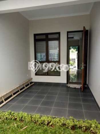 Jual Rumah Bagus Siap Huni LB 165m2 di Cilodong, Depok Jual Rumah Bagus Siap Huni LB 165m2 di Cilodong, Depok