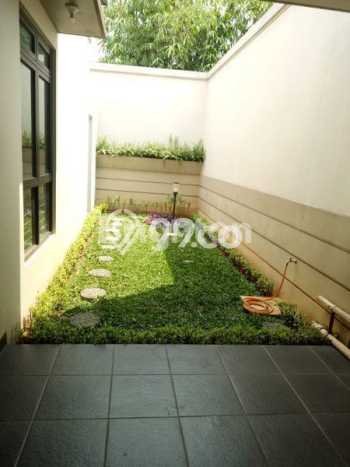 Jual Rumah Bagus Siap Huni LB 165m2 di Cilodong, Depok Jual Rumah Bagus Siap Huni LB 165m2 di Cilodong, Depok