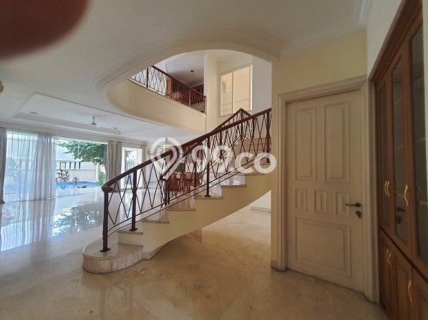 Hunian Nyaman 4 KT Harga Terjangkau di Pondok Indah Jakarta Selatan Hunian Nyaman 4 KT Harga Terjangkau di Pondok Indah Jakarta Selatan