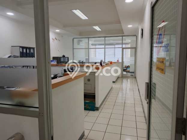 Area Ramai! Ruko Dijual di Karawaci untuk Bisnis Luas Bangunan 150m2 Area Ramai! Ruko Dijual di Karawaci untuk Bisnis Luas Bangunan 150m2