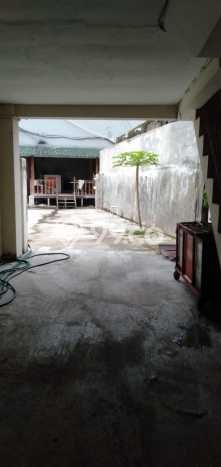 For Sale! Luxury House LT 450m2 Desain Modern di Taman Mini For Sale! Luxury House LT 450m2 Desain Modern di Taman Mini
