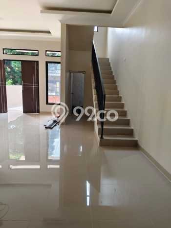 For Sale Hunian Rumah Terawat 4 Kamar di Cikupa Citra Raya, Tangerang For Sale Hunian Rumah Terawat 4 Kamar di Cikupa Citra Raya, Tangerang
