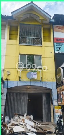 Ruko disewakan di Karawaci Tangerang dengan luas bangunan 225m2 Ruko disewakan di Karawaci Tangerang dengan luas bangunan 225m2