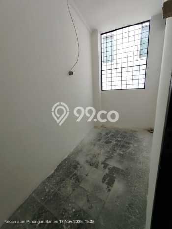 Rumah Luas Asri 4 KT Siap Pakai di Cikupa Citra Raya Tangerang Rumah Luas Asri 4 KT Siap Pakai di Cikupa Citra Raya Tangerang