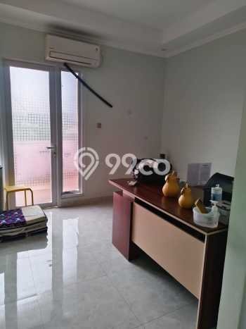 Peluang Investasi! Rumah Kost Dijual di Sindang Jaya, Tangerang, 10 KT, 10 KM, Luas 350m2 Peluang Investasi! Rumah Kost Dijual di Sindang Jaya, Tangerang, 10 KT, 10 KM, Luas 350m2