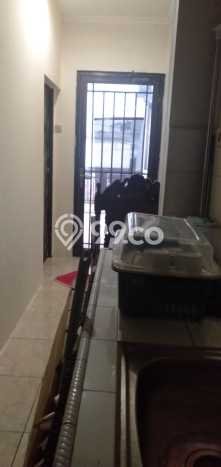 For Sale! Luxury House LT 450m2 Desain Modern di Taman Mini For Sale! Luxury House LT 450m2 Desain Modern di Taman Mini