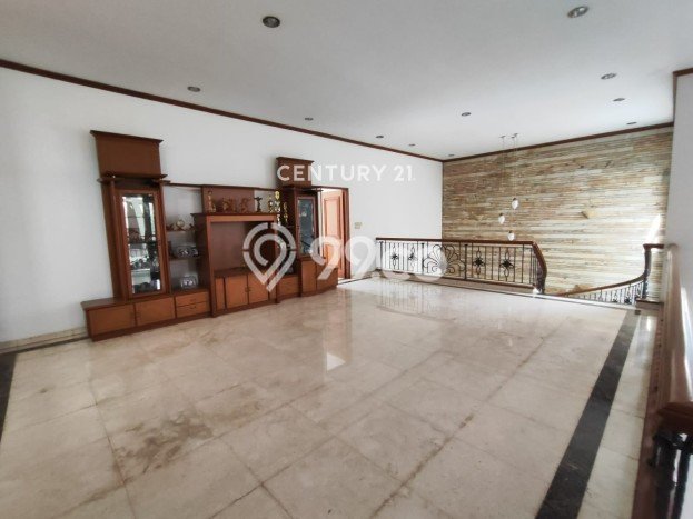 Hunian Mewah LB 700m2 Siap Huni Desain Elegan di Setiabudi, Bandung Hunian Mewah LB 700m2 Siap Huni Desain Elegan di Setiabudi, Bandung