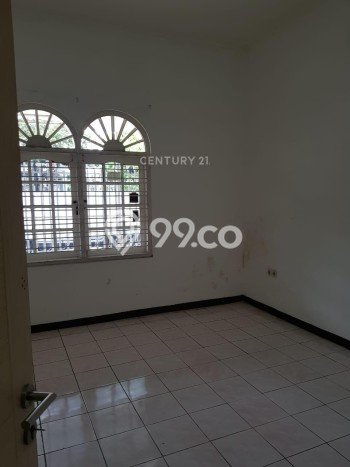 Disewakan! Rumah 6 Kamar Tidur &
2 Kamar Mandi di Buah Batu, Bandung Disewakan! Rumah 6 Kamar Tidur &
2 Kamar Mandi di Buah Batu, Bandung