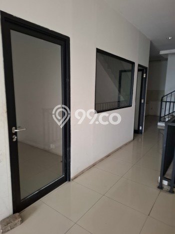 Ruko untuk disewa di Cipondoh punya LT 67m2 & LB 46m2 harga sewa kompetitif Ruko untuk disewa di Cipondoh punya LT 67m2 & LB 46m2 harga sewa kompetitif