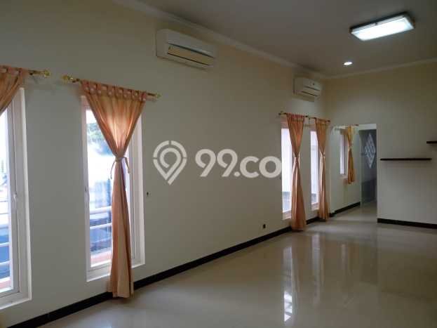 Rumah Elit Modern Tanpa Renovasi di Alam Sutera Tangerang Rumah Elit Modern Tanpa Renovasi di Alam Sutera Tangerang