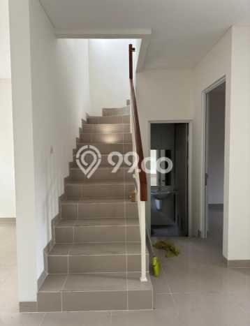Rumah Elit Modern Tanpa Renovasi di Gading Serpong Tangerang Rumah Elit Modern Tanpa Renovasi di Gading Serpong Tangerang