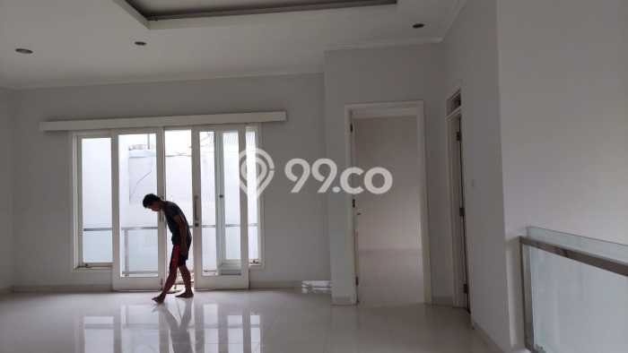 Rumah Luxury Modern Tanpa Renovasi di BSD Delatinos Tangerang Rumah Luxury Modern Tanpa Renovasi di BSD Delatinos Tangerang