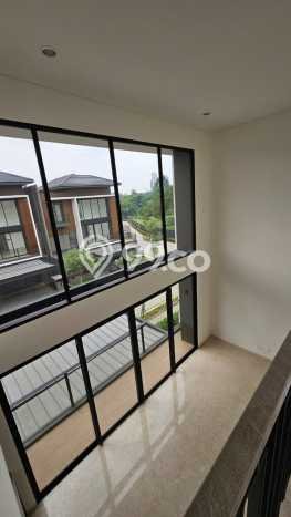 Rumah Elit LB 445m2 Siap Huni Desain Elegan di BSD, Tangerang Rumah Elit LB 445m2 Siap Huni Desain Elegan di BSD, Tangerang