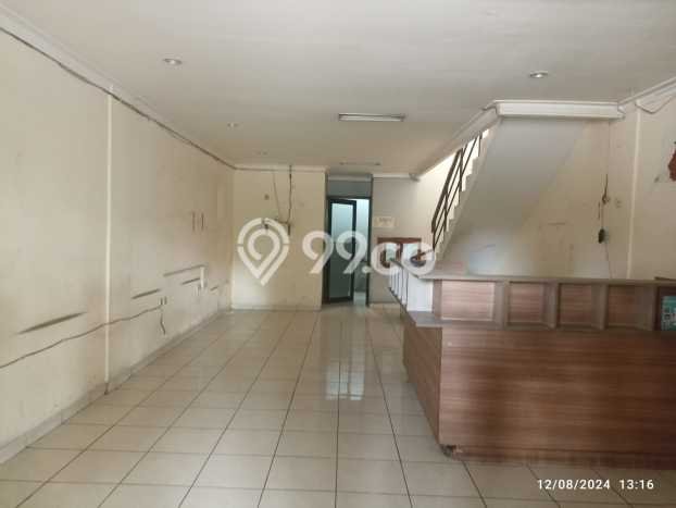 Ruko Bagus Dijual LB 122m2 Lokasi Strategis Tangerang Selatan Area Cocok untuk Bisnis Ruko Bagus Dijual LB 122m2 Lokasi Strategis Tangerang Selatan Area Cocok untuk Bisnis