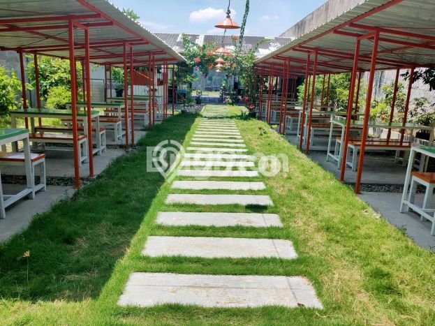 Unit Komersial Dijual di mojosongo Solo Luas Tanah 733m2, Luas Bangunan 250m2 Unit Komersial Dijual di mojosongo Solo Luas Tanah 733m2, Luas Bangunan 250m2