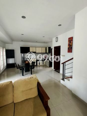 Sewa cepat hunian minimalis lokasi strategis 4 Kamar di Colomadu, Solo Sewa cepat hunian minimalis lokasi strategis 4 Kamar di Colomadu, Solo