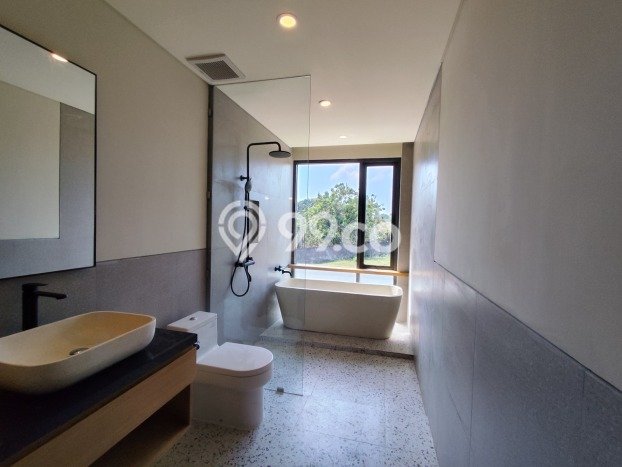 Vila Strategis Kawasan , Ukuran 218m2m², Lokasi Premium dengan jalan bagus Vila Strategis Kawasan , Ukuran 218m2m², Lokasi Premium dengan jalan bagus