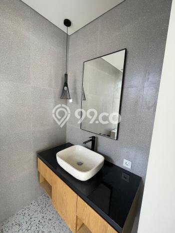 Vila Strategis Kawasan , Ukuran 218m2m², Lokasi Premium dengan jalan bagus Vila Strategis Kawasan , Ukuran 218m2m², Lokasi Premium dengan jalan bagus