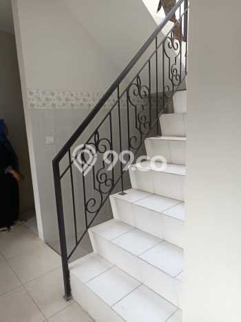 Rumah Elit LB 290m2 Siap Huni Desain Elegan di Gading Serpong, Tangerang Rumah Elit LB 290m2 Siap Huni Desain Elegan di Gading Serpong, Tangerang