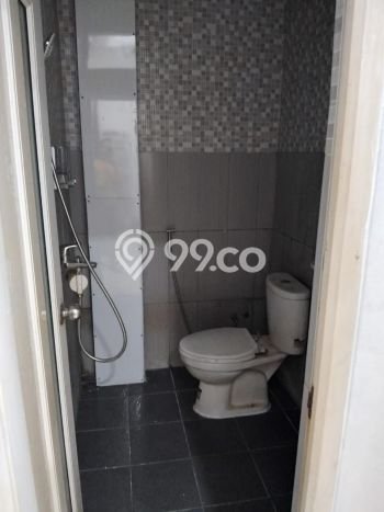 For Sale Rumah 4 Kamar Lokasi Strategis Bagus dan Strategis di Kelapa Dua For Sale Rumah 4 Kamar Lokasi Strategis Bagus dan Strategis di Kelapa Dua