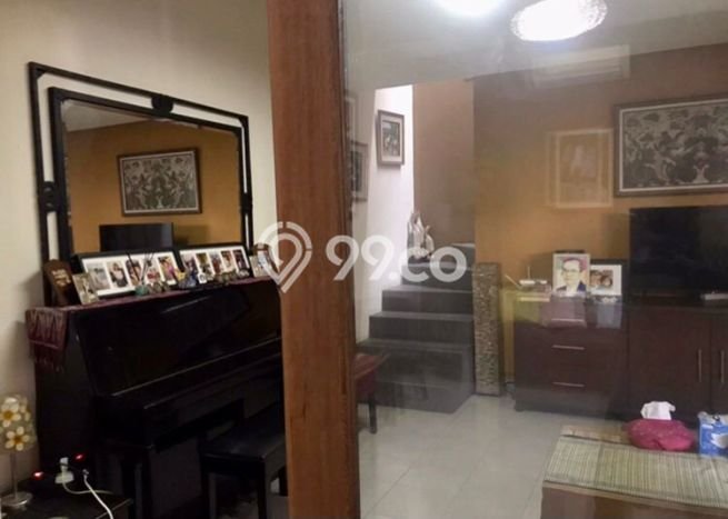 Rumah Luxury Modern Tanpa Renovasi di Bintaro Tangerang Selatan Rumah Luxury Modern Tanpa Renovasi di Bintaro Tangerang Selatan