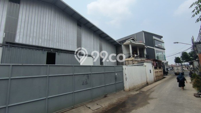 Area Ramai! Gudang Dijual di Cipondoh untuk Bisnis Luas Bangunan 500m2 Area Ramai! Gudang Dijual di Cipondoh untuk Bisnis Luas Bangunan 500m2