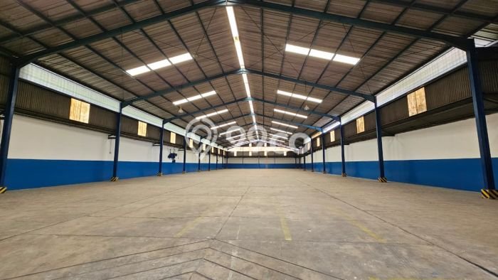 Gudang Ready Kawasan , Luas 1700m2m², Lokasi Bisnis, Jalan Mudah Gudang Ready Kawasan , Luas 1700m2m², Lokasi Bisnis, Jalan Mudah