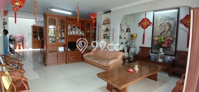 Rumah Mewah LB 350m2 Siap Huni Desain Elegan di Pluit, Jakarta Utara Rumah Mewah LB 350m2 Siap Huni Desain Elegan di Pluit, Jakarta Utara