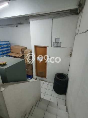 Ruko Dijual di Jakarta Barat LT 76m2 & LB 300m2 Lokasi Terbaik! Ruko Dijual di Jakarta Barat LT 76m2 & LB 300m2 Lokasi Terbaik!