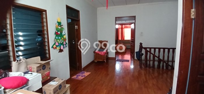 Rumah Mewah LB 350m2 Siap Huni Desain Elegan di Pluit, Jakarta Utara Rumah Mewah LB 350m2 Siap Huni Desain Elegan di Pluit, Jakarta Utara