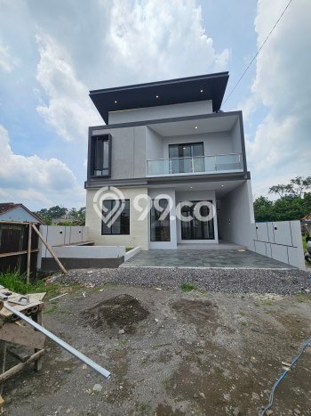 Hunian Cantik Modern Lb 130m2 di Depok, Sleman Hunian Cantik Modern Lb 130m2 di Depok, Sleman