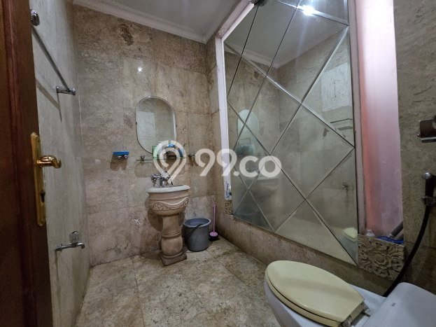 Hunian Mewah Siap Huni LT 435m2 di Gondokusuman, Yogyakarta Hunian Mewah Siap Huni LT 435m2 di Gondokusuman, Yogyakarta