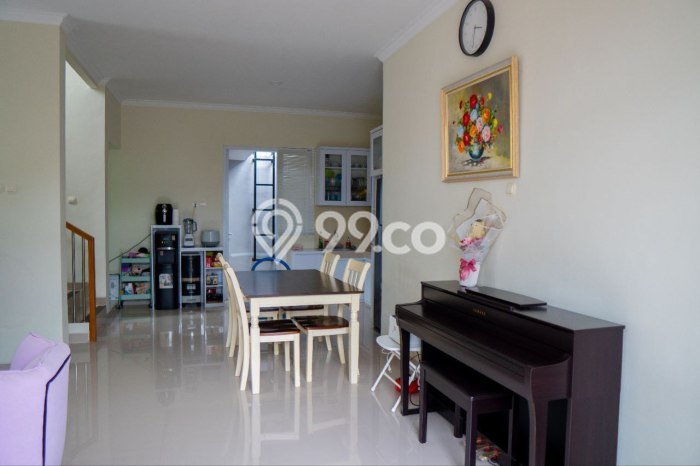 Hunian Elit LB 180m2 Siap Huni Desain Elegan di Purwomartani , Sleman Hunian Elit LB 180m2 Siap Huni Desain Elegan di Purwomartani , Sleman