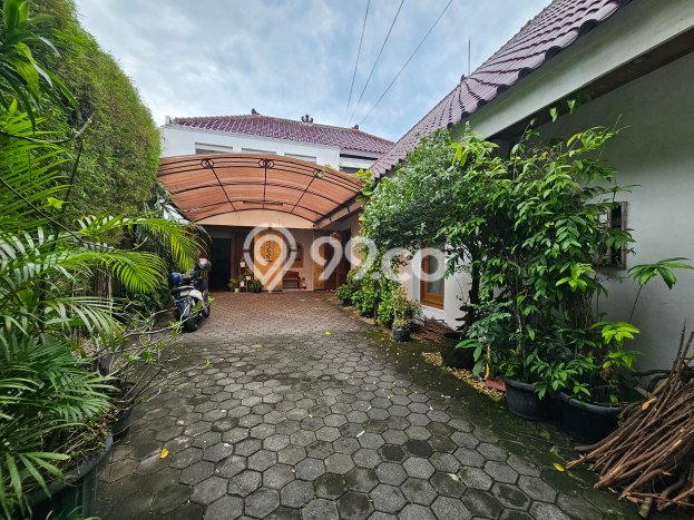 Hunian Mewah Siap Huni LT 435m2 di Gondokusuman, Yogyakarta Hunian Mewah Siap Huni LT 435m2 di Gondokusuman, Yogyakarta