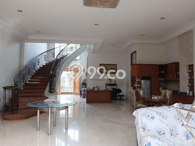 Rumah Elit LB 600m2 Siap Pakai Desain Elegan di Pasteur, Bandung Rumah Elit LB 600m2 Siap Pakai Desain Elegan di Pasteur, Bandung