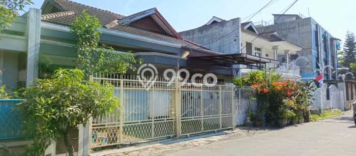Rumah Sewa Bandung LT 181m2 LB 160m2 Area Soekarno Hatta Rumah Sewa Bandung LT 181m2 LB 160m2 Area Soekarno Hatta
