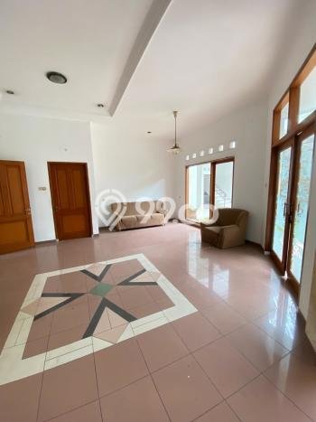 Rumah sewa siap huni 6 Kamar Tidur di Caringin, Bandung Rumah sewa siap huni 6 Kamar Tidur di Caringin, Bandung