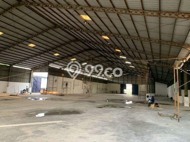 Gudang Lokasi Bisnis Kawasan Kalianak, Luas 3500m2m², Akses Utama Gudang Lokasi Bisnis Kawasan Kalianak, Luas 3500m2m², Akses Utama