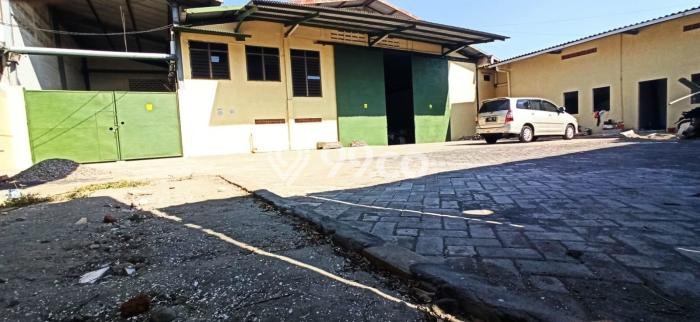 Disewakan Gudang komersial di Asemrowo luas bangunan 1500m2 Disewakan Gudang komersial di Asemrowo luas bangunan 1500m2
