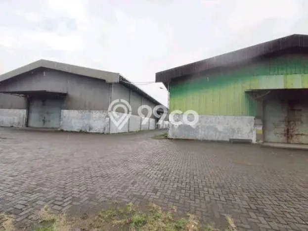 AREA BERKEMBANG! Gudang Disewakan di Margomulyo, Luas 4000m², Ready Operasional AREA BERKEMBANG! Gudang Disewakan di Margomulyo, Luas 4000m², Ready Operasional