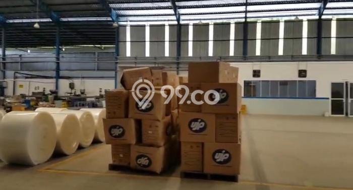 Unit Gudang Disewakan di Kendal di Area Ramai & Strategis Unit Gudang Disewakan di Kendal di Area Ramai & Strategis