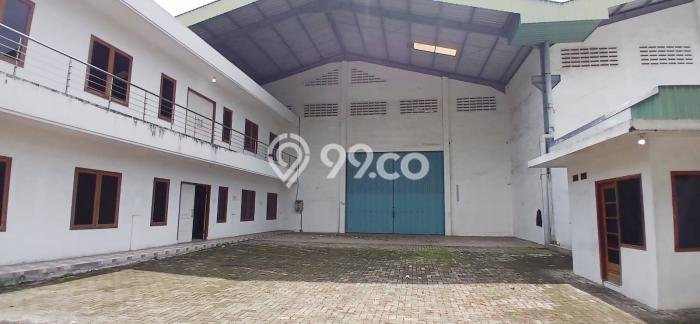 Gudang di Sukun, Luas 840m2m², Disewakan, Pusat Komersial, Ready Operasional Gudang di Sukun, Luas 840m2m², Disewakan, Pusat Komersial, Ready Operasional