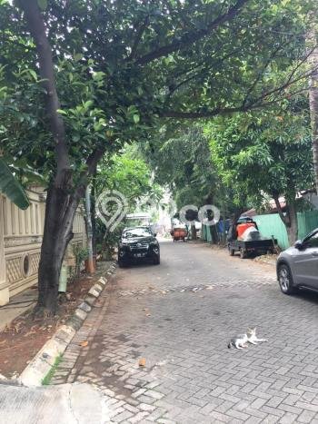 Dijual Rumah Luas Megah Dengan View Eksklusif di Taman Palem, Jakarta Barat Dijual Rumah Luas Megah Dengan View Eksklusif di Taman Palem, Jakarta Barat