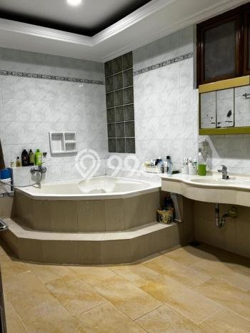 Jual Rumah Mewah Elegan Dengan View Cantik di Sunter, Jakarta Utara Jual Rumah Mewah Elegan Dengan View Cantik di Sunter, Jakarta Utara