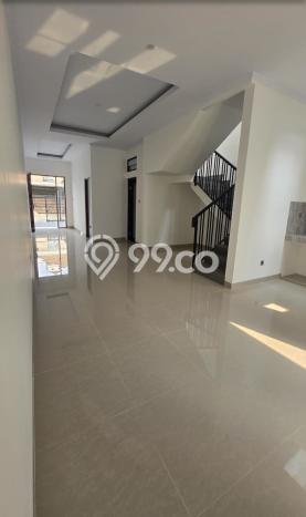 Rumah Luas Asri 3 KT Siap Huni di Meruya Jakarta Barat Rumah Luas Asri 3 KT Siap Huni di Meruya Jakarta Barat