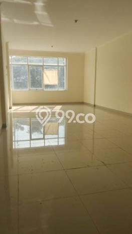 Ruko Dijual di Jakarta Barat LT 115m2 & LB 185m2 Lokasi Terbaik! Ruko Dijual di Jakarta Barat LT 115m2 & LB 185m2 Lokasi Terbaik!
